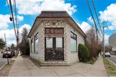 100 Steamboat Road, Great Neck, NY 11024 - Photo 3