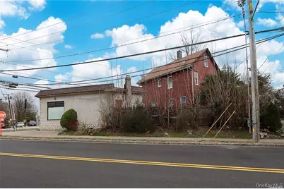 100 Steamboat Road, Great Neck, NY 11024 - Photo 5