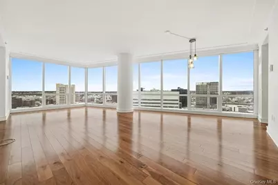 5 Renaissance #21E, White Plains, NY 10601 - Photo 1