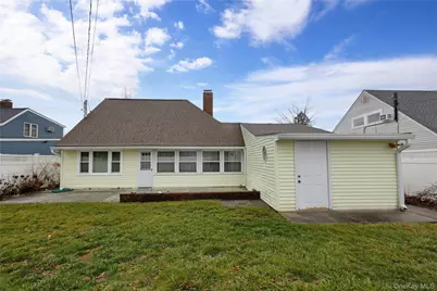 69 Cottonwood Lane, Westbury, NY 11590 - Photo 25