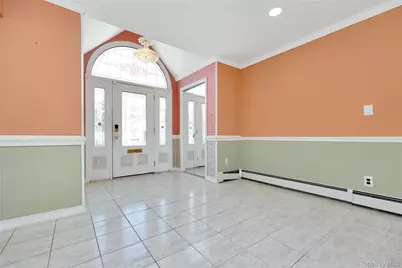 69 Cottonwood Lane, Westbury, NY 11590 - Photo 5