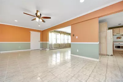 69 Cottonwood Lane, Westbury, NY 11590 - Photo 9