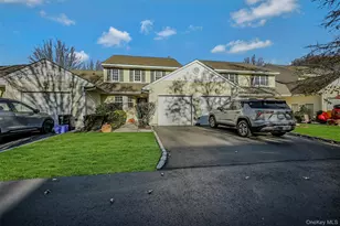 50 Strawberry Commons, Riverhead, NY 11901 - Photo 3