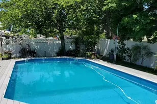 639 N Chicot Ave, West Islip, NY 11795 - Photo 29