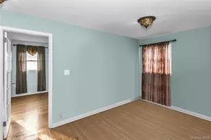 639 N Chicot Ave, West Islip, NY 11795 - Photo 15
