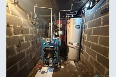 1271 Hobart Avenue, Bronx, NY 10461 - Photo 11