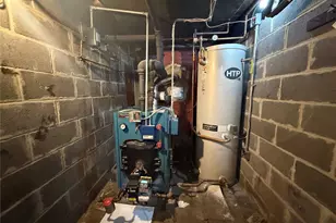 1271 Hobart Ave, Bronx, NY 10461 - Photo 11