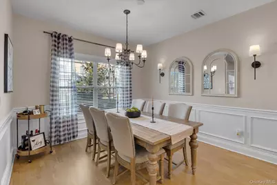 132 Rosebud Court, Patchogue, NY 11772 - Photo 7