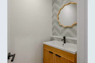 29 Fairway Place #6, Montauk, NY 11954 - Photo 19