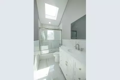 179 Hillsboro Avenue, Elmont, NY 11003 - Photo 15