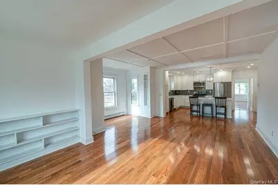 243 Locust Avenue, Babylon, NY 11702 - Photo 5