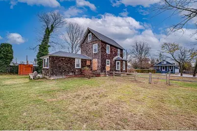 243 Locust Avenue, Babylon, NY 11702 - Photo 25