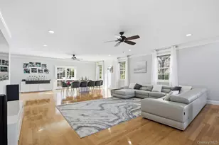 33A Newtown Rd, Hampton Bays, NY 11946 - Photo 21