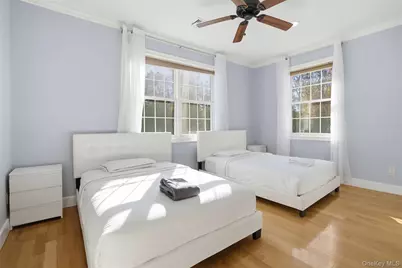 33A Newtown Road, Hampton Bays, NY 11946 - Photo 35