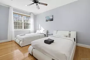 33A Newtown Rd, Hampton Bays, NY 11946 - Photo 37