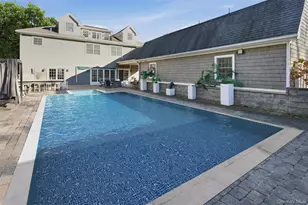 33A Newtown Rd, Hampton Bays, NY 11946 - Photo 11