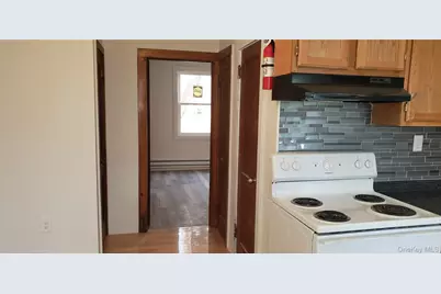 42 Hillside Avenue, Monticello, NY 12701 - Photo 3