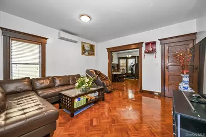 87-71 111th Street, Richmond Hill, NY 11418 - Photo 3