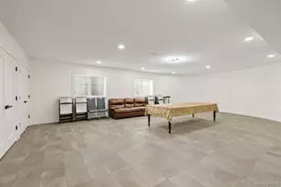 9 Wendover Ln, Suffern, NY 10901 - Photo 35