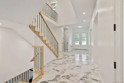 9 Wendover Lane, Suffern, NY 10901 - Photo 3