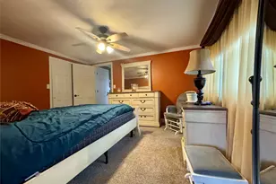 160 Lincoln Blvd, Hauppauge, NY 11788 - Photo 13