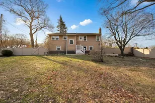160 Lincoln Blvd, Hauppauge, NY 11788 - Photo 21