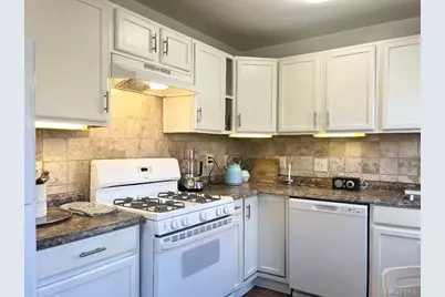 5 Laurel Street #B2, Rye, NY 10580 - Photo 7