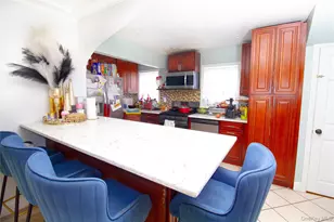 361 E Columbia St, Hempstead, NY 11550 - Photo 9