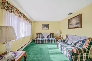 171 N Oak St, Massapequa, NY 11758 - Photo 17