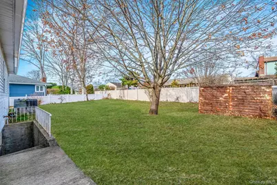 171 N Oak Street, Massapequa, NY 11758 - Photo 5