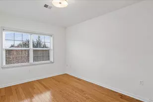 122-04 Powell Cove Blvd, College Point, NY 11356 - Photo 21