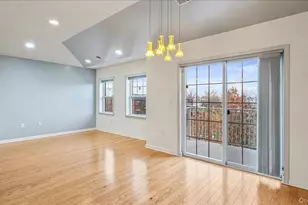 122-04 Powell Cove Blvd, College Point, NY 11356 - Photo 9