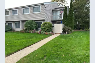 233B Springmeadow Drive #B, Holbrook, NY 11741 - Photo 3