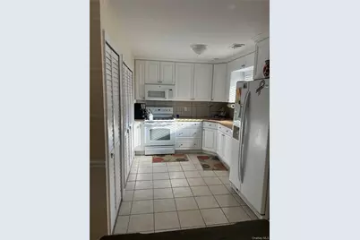 233B Springmeadow Drive #B, Holbrook, NY 11741 - Photo 9
