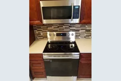 17 Hallock Street #2nd FL, Farmingdale, NY 11735 - Photo 5