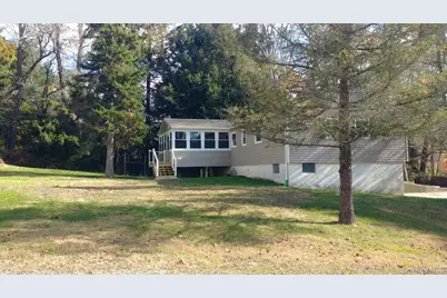 676-678 Oak Summit Road, Millbrook, NY 12545 - Photo 3