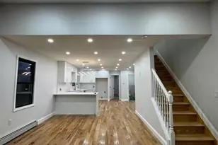 140-14 174th St, Rochdale, NY 11434 - Photo 5