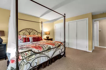 457 Village Drive #457, Hauppauge, NY 11788 - Photo 13