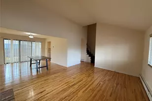 35A Norwood Rd, Port Washington, NY 11050 - Photo 3