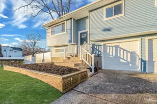 3 Bellrose Ave, Centereach, NY 11720 - Photo 5