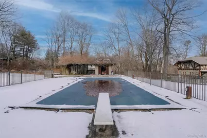 595 Grand Avenue, Newburgh, NY 12550 - Photo 35