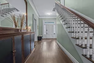 29 Center Dr, Douglaston, NY 11363 - Photo 7