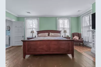 29 Center Drive, Douglaston, NY 11363 - Photo 23