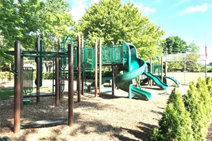 29 Center Dr, Douglaston, NY 11363 - Photo 43