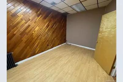 56-19 Metropolitan Avenue, Ridgewood, NY 11385 - Photo 7