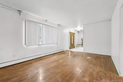 105 Loop Drive, Sayville, NY 11782 - Photo 5