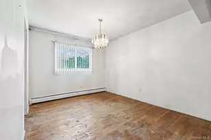 105 Loop Dr, Sayville, NY 11782 - Photo 7