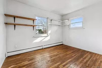 105 Loop Drive, Sayville, NY 11782 - Photo 23