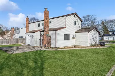 105 Loop Drive, Sayville, NY 11782 - Photo 35