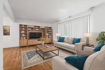 105 Loop Drive, Sayville, NY 11782 - Photo 3